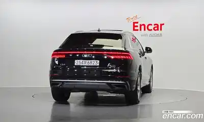 Audi Q8 2020 3.0 Автомат в Москве № 163395, миниатюра 4