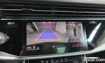 Audi Q8 2020 3.0 Автомат в Москве № 163395, миниатюра 6