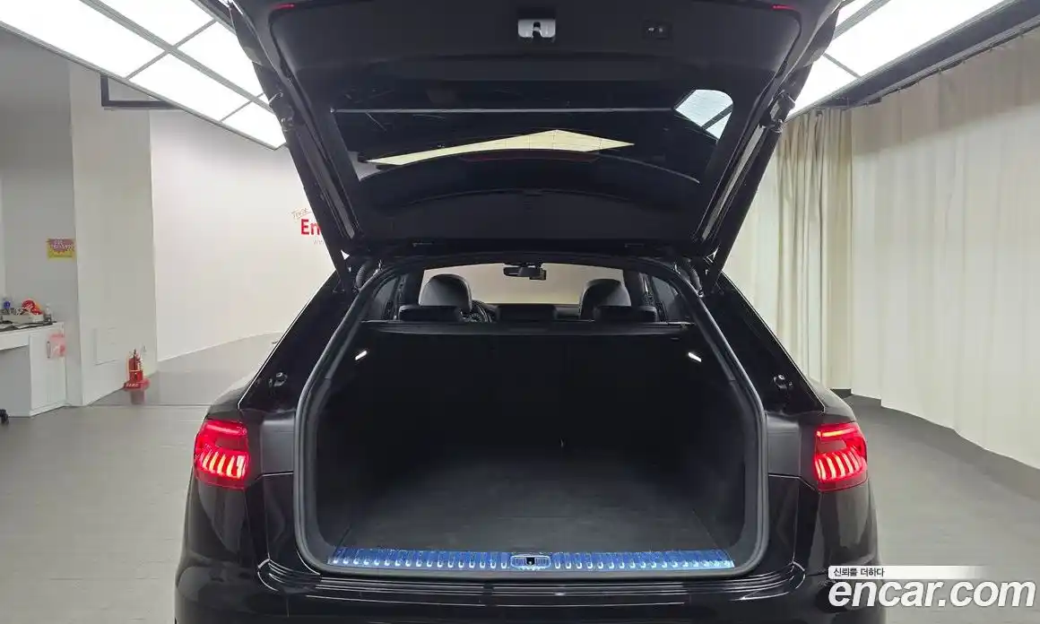 Audi Q8 2020 3.0 Автомат в Москве № 163395, фото 10