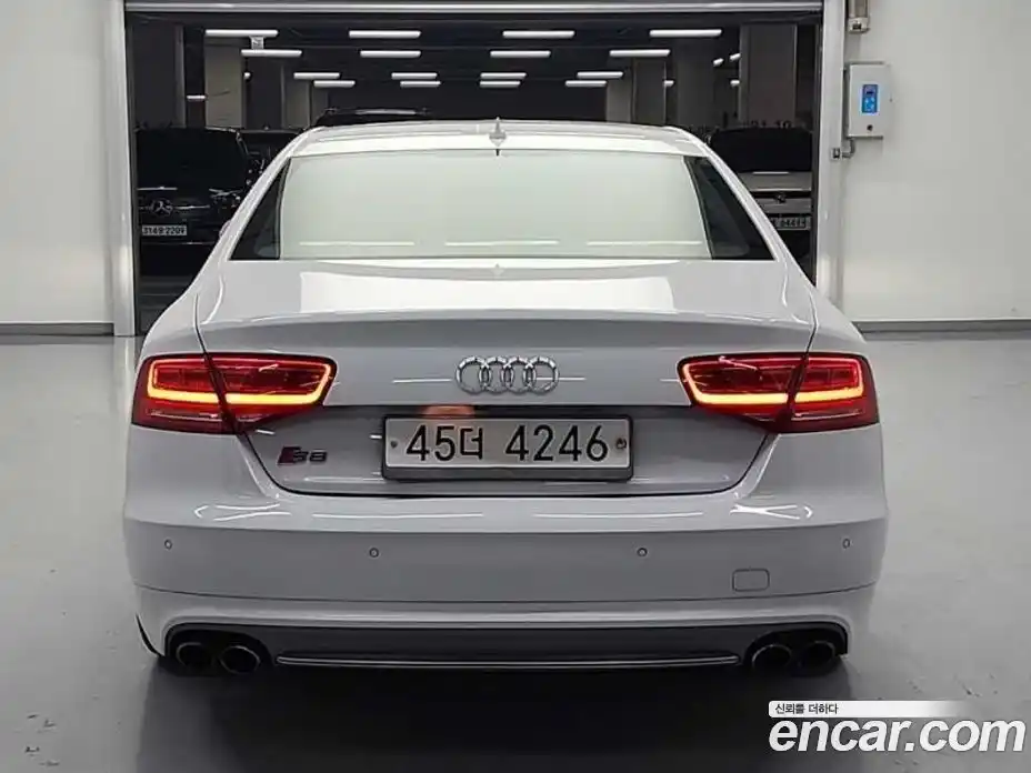 Audi S8 2013 4.0 Автомат в Москве № 163820, фото 3