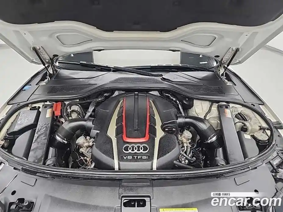 Audi S8 2013 4.0 Автомат в Москве № 163820, фото 5