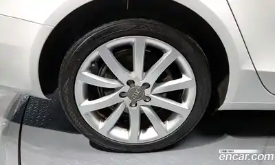 Audi A4 2015 2.0 Автомат в Москве № 163846, миниатюра 7