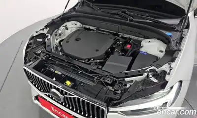 Volvo XC60 2025 2.0 Автомат в Москве № 164300, миниатюра 3