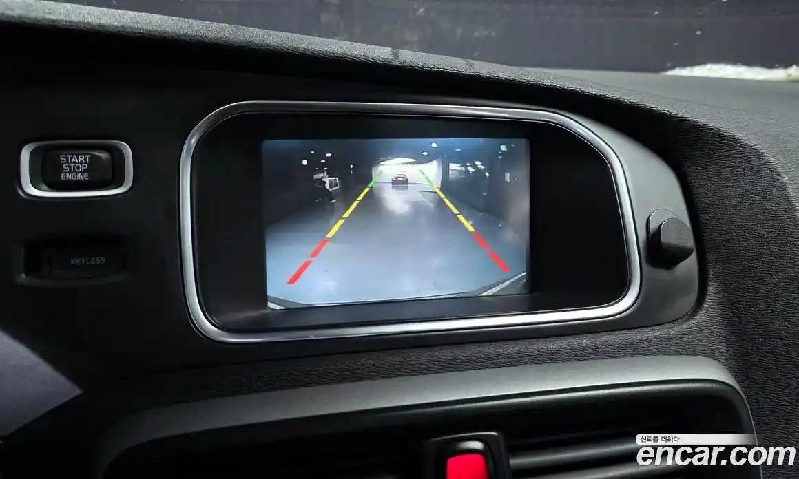 Volvo V40 2014 1.6 Автомат в Москве № 164698, фото 15