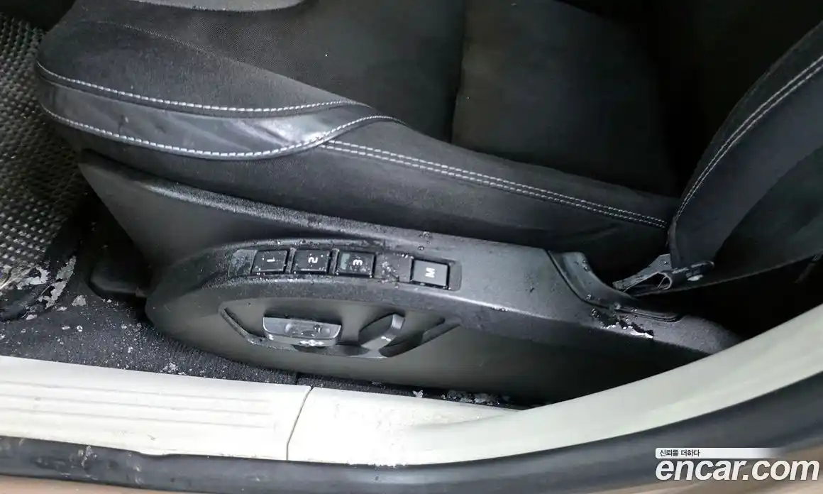 Volvo V40 2014 1.6 Автомат в Москве № 164698, фото 17