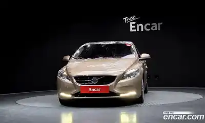 Volvo V40 2014 1.6 Автомат в Москве № 164698, миниатюра 3