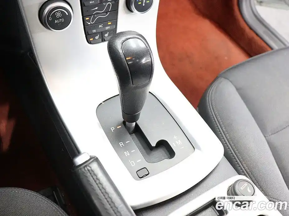 Volvo C30 2012 2.0 Автомат в Москве № 164858, фото 9