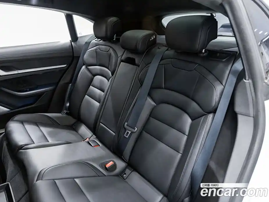 Porsche Taycan 2021 0.1 Автомат в Москве № 165768, фото 16