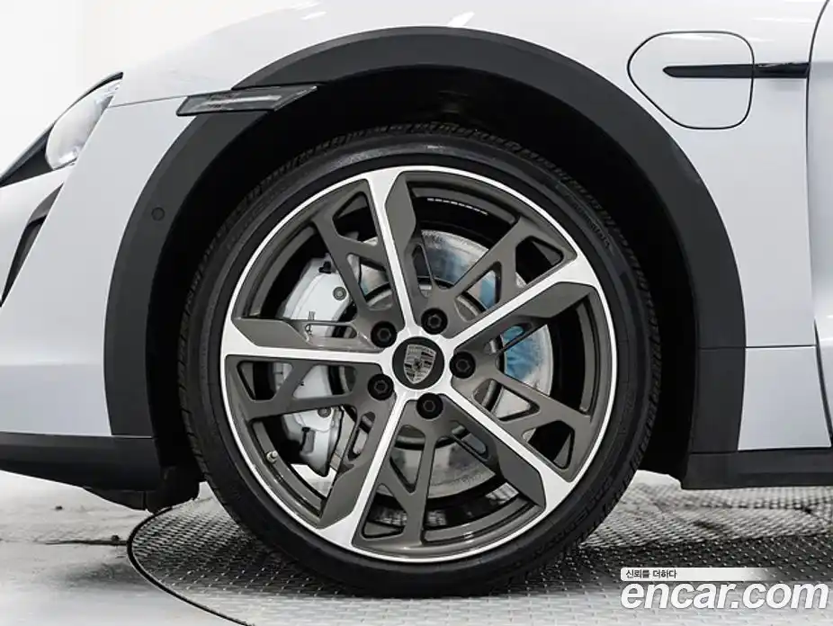 Porsche Taycan 2021 0.1 Автомат в Москве № 165768, фото 5