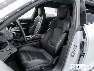 Porsche Taycan 2021 0.1 Автомат в Москве № 165768, миниатюра 10