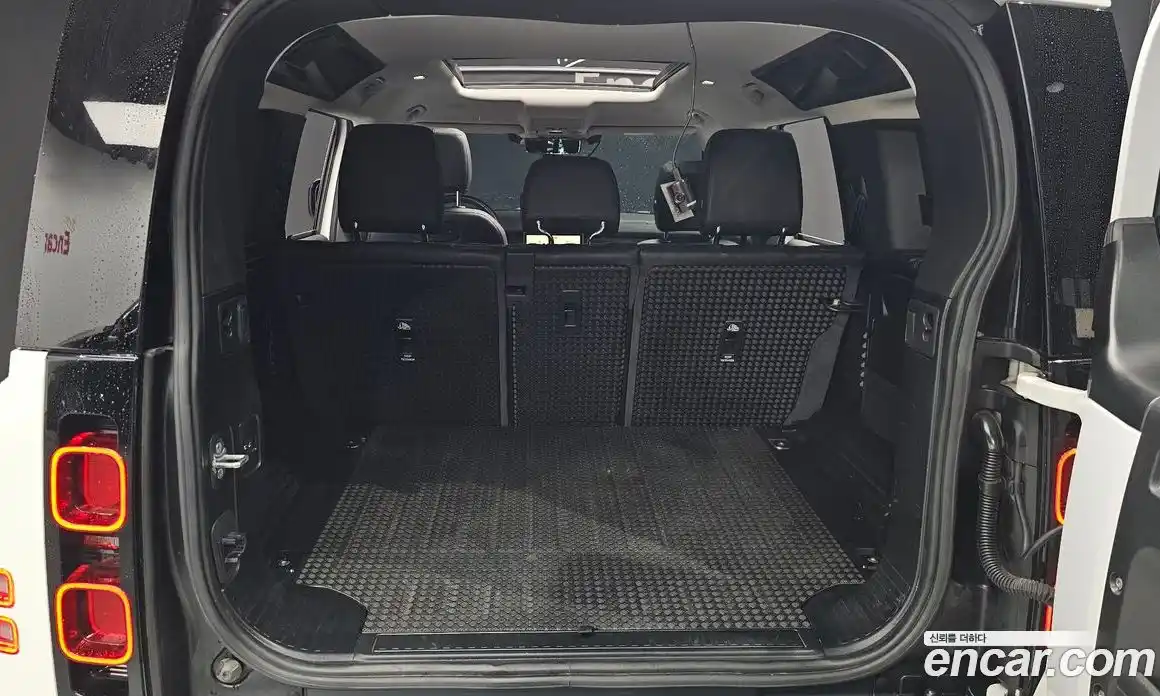 Land Rover Defender 2020 2.0 Автомат в Москве № 166164, фото 12