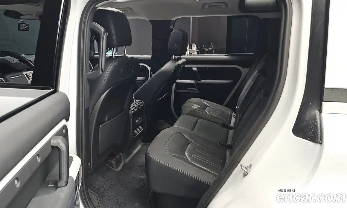 Land Rover Defender 2020 2.0 Автомат в Москве № 166164, фото 20