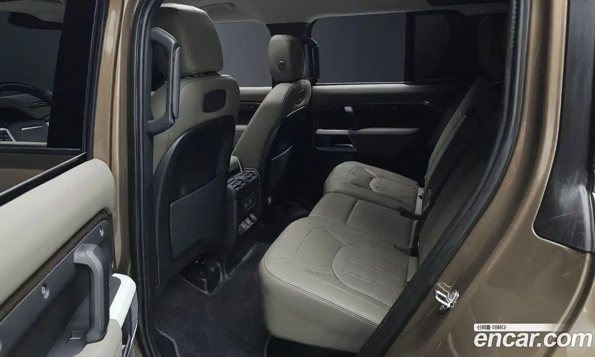 Land Rover Defender 2022 3.0 Автомат в Москве № 166530, фото 12