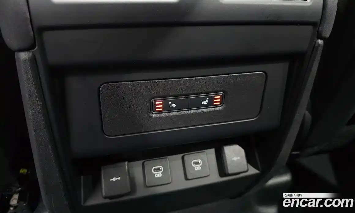 Land Rover Defender 2022 3.0 Автомат в Москве № 166530, фото 19