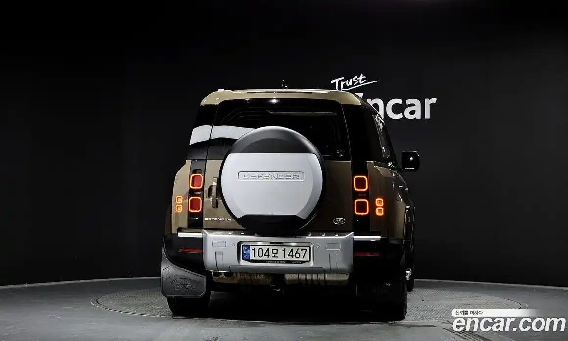 Land Rover Defender 2022 3.0 Автомат в Москве № 166530, фото 4