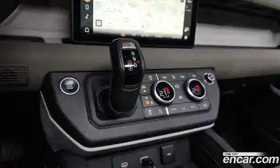 Land Rover Defender 2022 3.0 Автомат в Москве № 166530, миниатюра 9