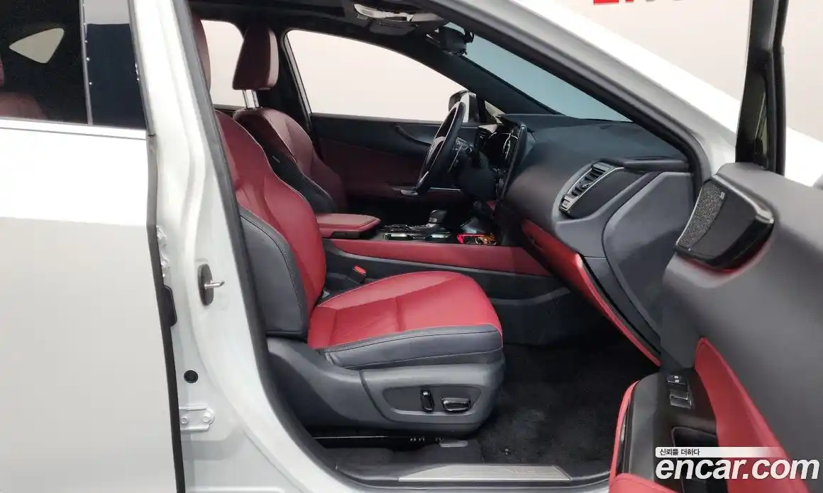 Lexus NX 2025 2.5 Автомат в Москве № 168025, фото 16