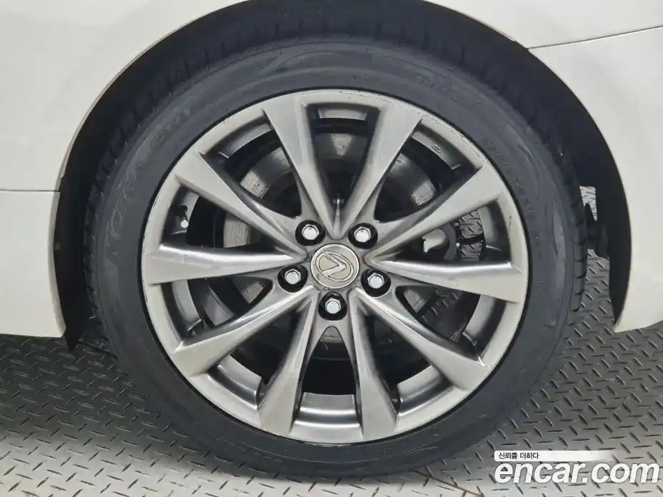 Lexus IS 2013 2.5 Автомат в Москве № 168341, фото 20