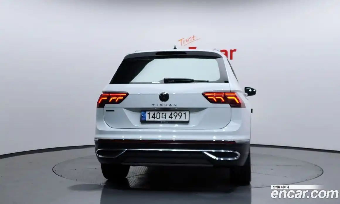 Volkswagen Tiguan 2022 2.0 Автомат в Москве № 168539, фото 4