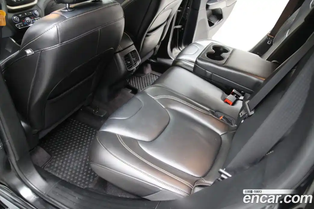 Jeep Cherokee 2016 2.4 Автомат в Москве № 169391, фото 12