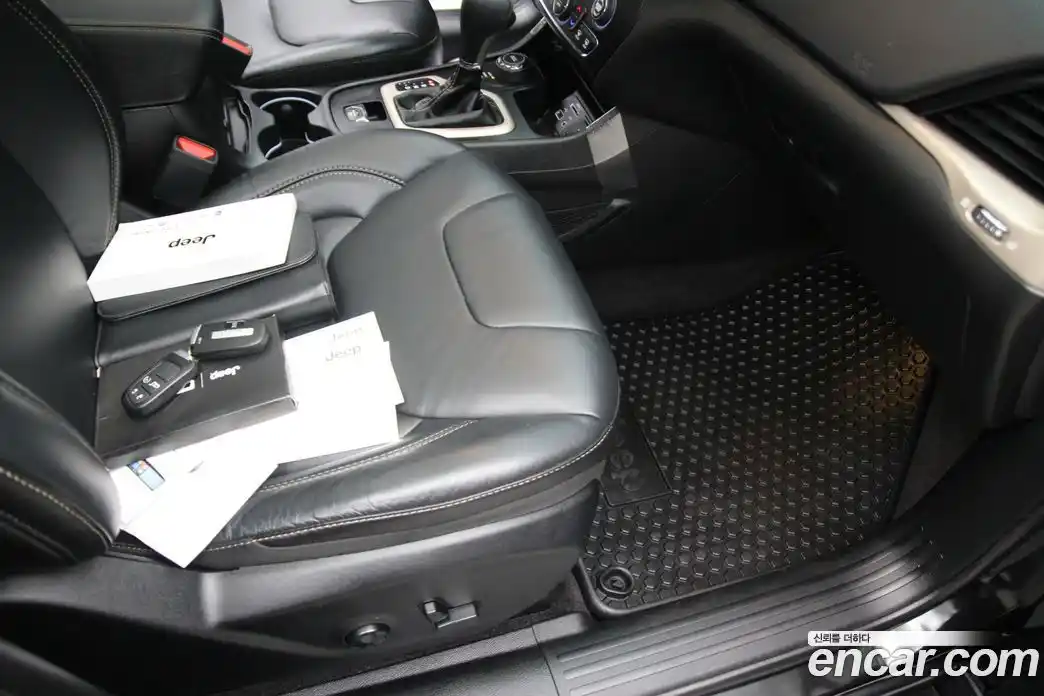 Jeep Cherokee 2016 2.4 Автомат в Москве № 169391, фото 15