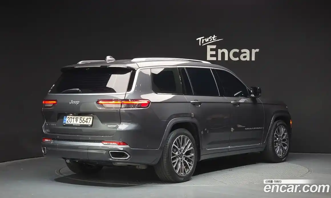 Jeep Cherokee 2021 3.6 Автомат в Москве № 169677, фото 1