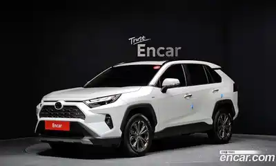 Toyota RAV4, 2025
