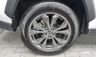 Toyota RAV4 2025 2.5 Автомат в Москве № 170135, миниатюра 5