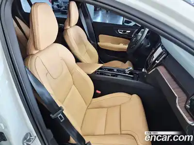 Volvo V60 2025 2.0 Автомат в Москве № 171141, миниатюра 12