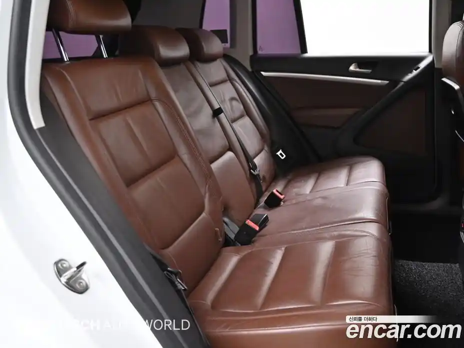 Volkswagen Tiguan 2015 2.0 Автомат в Москве № 172675, фото 12