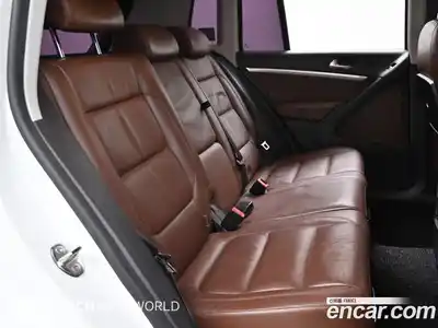 Volkswagen Tiguan 2015 2.0 Автомат в Москве № 172675, миниатюра 12