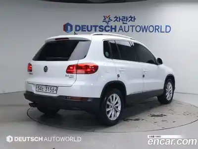 Volkswagen Tiguan 2015 2.0 Автомат в Москве № 172675, миниатюра 2