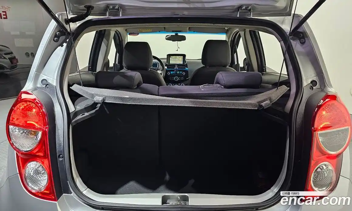 Chevrolet Spark 2013 1.0 Механическая в Москве № 173716, фото 16