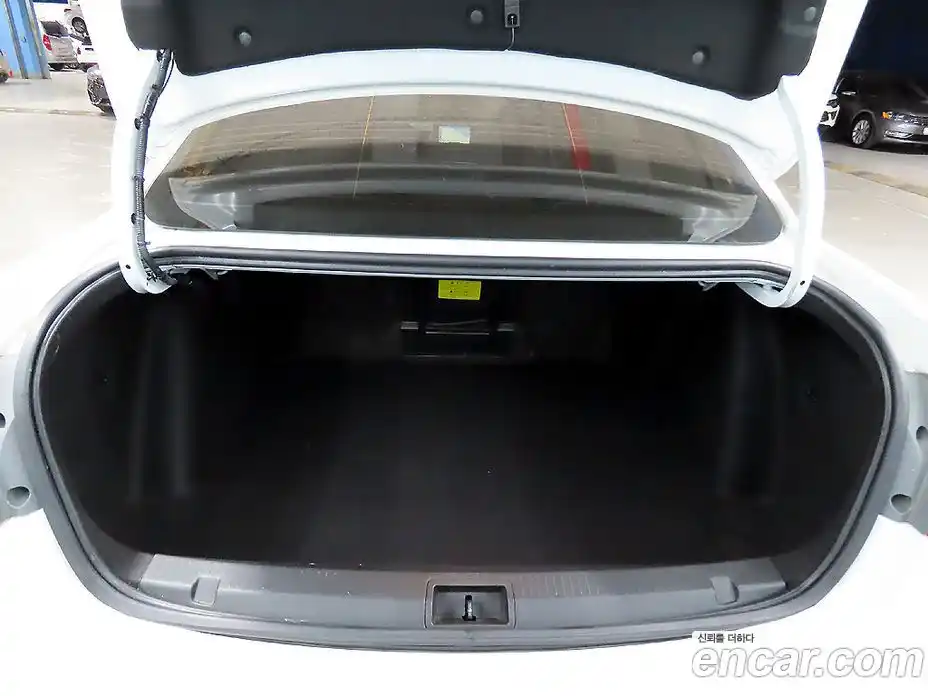 Renault SM3 2015 1.6 Автомат в Москве № 186532, фото 16