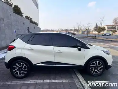 Renault QM3 2015 1.5 Автомат в Москве № 186693, миниатюра 8