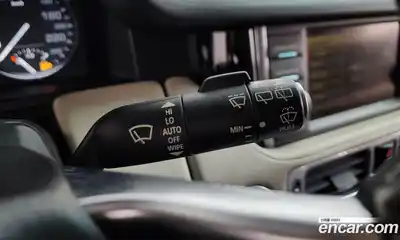 Land Rover Range-Rover 2010 5.0 Автомат в Москве № 188999, миниатюра 2