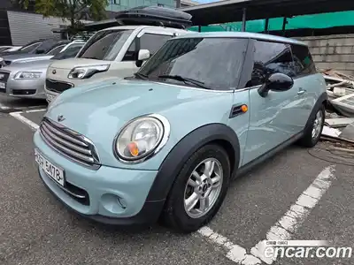 Mini Cooper, 2011