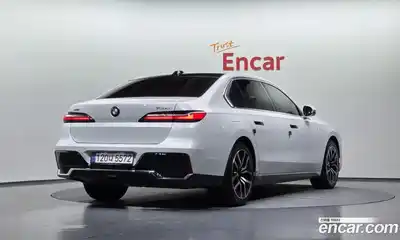 BMW 7-Series 2023 3.0 Автомат в Москве № 191779, миниатюра 2