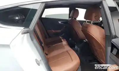 Audi A5 2023 2.0 Автомат в Москве № 195976, миниатюра 12