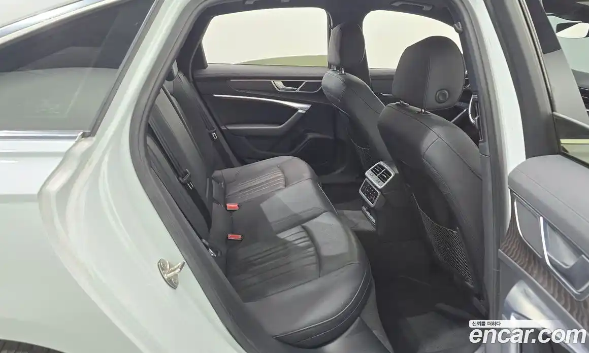 Audi A6 2021 2.0 Автомат в Москве № 196621, фото 10