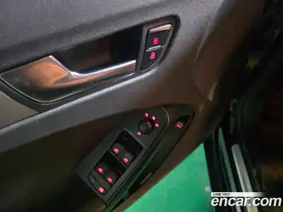 Audi A4 2009 2.0 Автомат в Москве № 196872, миниатюра 12