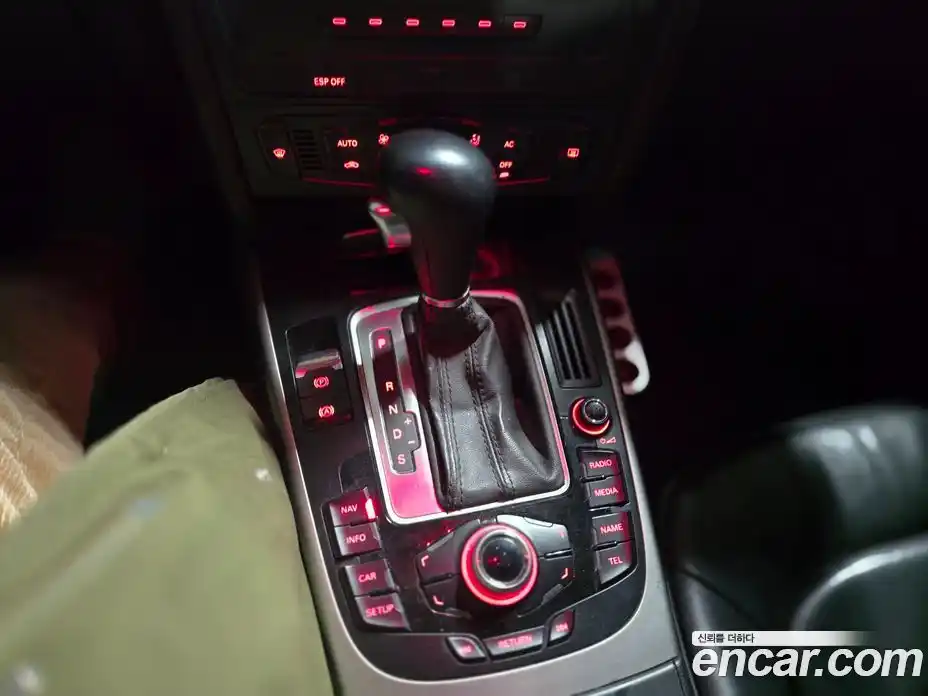 Audi A4 2009 2.0 Автомат в Москве № 196872, фото 16