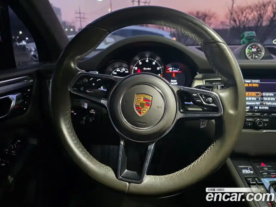 Porsche Macan 2015 3.6 Автомат в Москве № 198000, фото 6