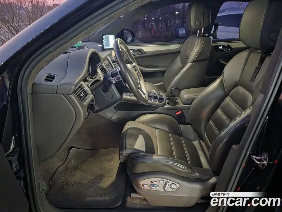 Porsche Macan 2015 3.6 Автомат в Москве № 198000, фото 9