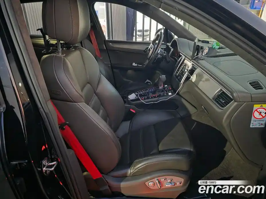 Porsche Macan 2015 3.6 Автомат в Москве № 198000, фото 10