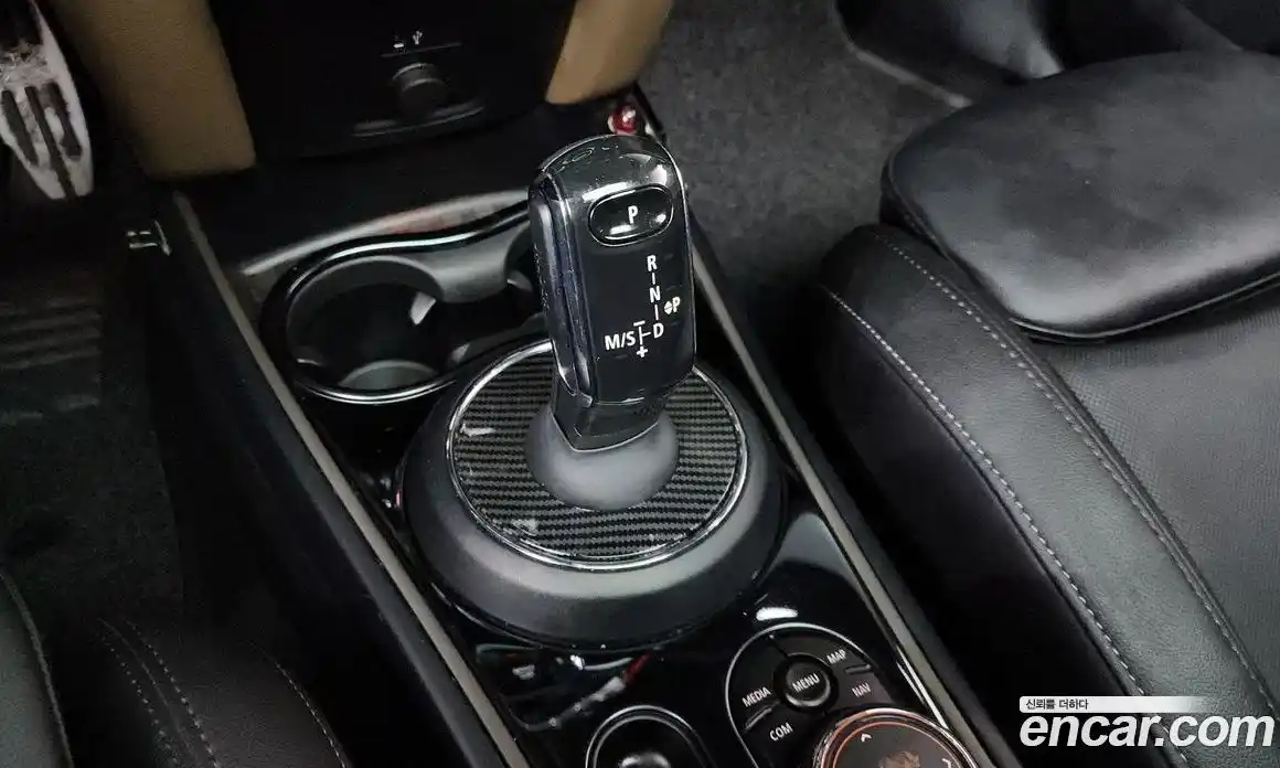 Mini Countryman 2019 2.0 Автомат в Москве № 198462, фото 11