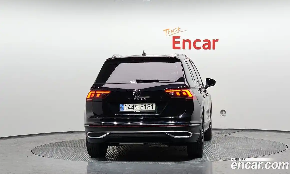 Volkswagen Tiguan 2021 2.0 Автомат в Москве № 199236, фото 7