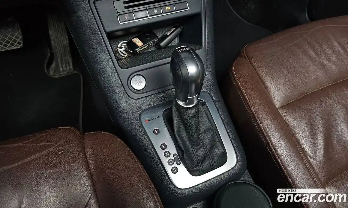 Volkswagen Tiguan 2015 2.0 Автомат в Москве № 199269, фото 13