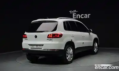 Volkswagen Tiguan 2015 2.0 Автомат в Москве № 199269, миниатюра 5