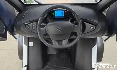 Renault Twizy 2020 0.1 Автомат в Москве № 203968, миниатюра 4